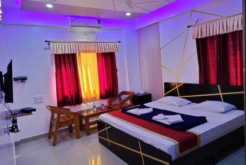 Royal Comfort Inn Bangalore Exterior photo